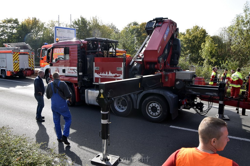 Schwerer VU PKlemm A 57 Rich Innenstadt Hoehe Koeln Chorweiler P073.JPG - Miklos Laubert